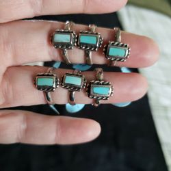 Vintage Sterling Silver And Turquoise Ring