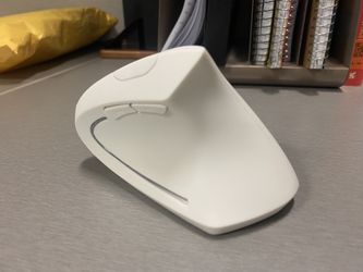 Wireless White Ergonomic Mouse