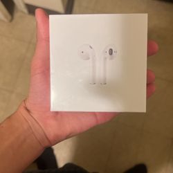 AirPods 2gen *still Sealed *