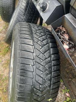 Mercedes GL17’ Rims With Dunlap Tires P255/60/R17’ Excellent Condition 
