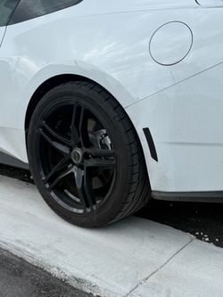 Rear Wheels and Tires Mustang 5x114.3