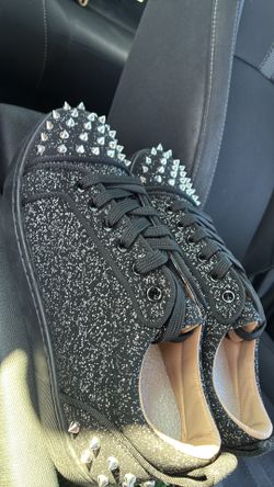 Red buttom shoes