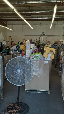 Super  Mix miscellaneous Gaylor Tools pallets 