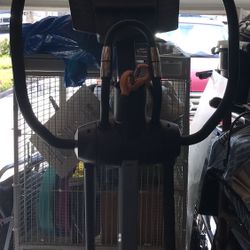 ELLIPTICAL EXERCISE MACHINE 