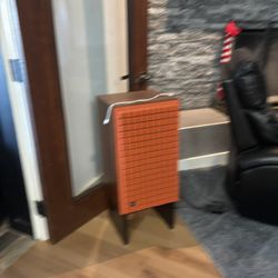 Mint   JBL L100s Speakers