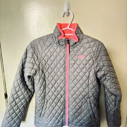 Reversible Northface Girls - like new size 14/16