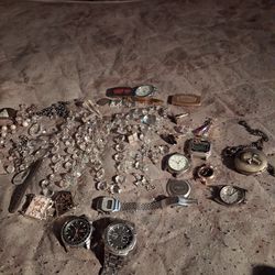 Vintage & Modern Watch/Jewelry Lot - SeikoTrue Religion, & More