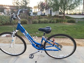 Schwinn 21-Speed Comfort Hybrid Bike – Excellent Condition