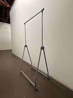 Lightweight Clothing Rack - Portable and Adjustable