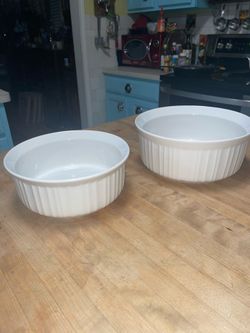 Set of 2 Corning French White stoneware baking dishes