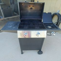 Gas Grill (Propane Tank Not Included)