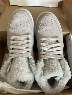 Women’s Air Jordan 1s SE Sherpa