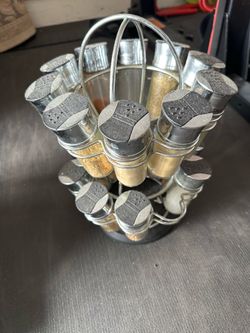 Rotating Spices Container