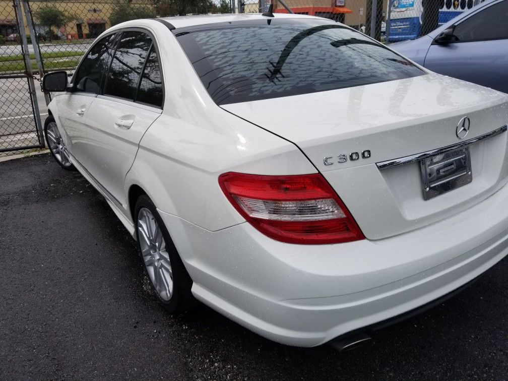 2009 Mercedes-Benz C-Class