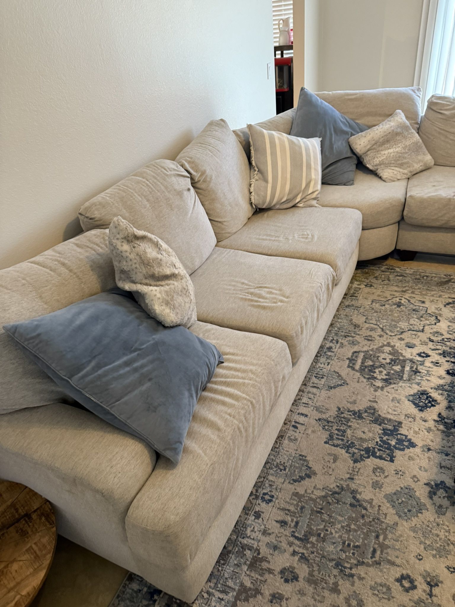 Comfy Couch, Extra Large. 8’ X 8’