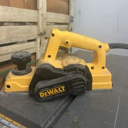 Dewalt Handheld Planer - Woodworking Tool - Like New 