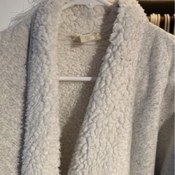 Ann Taylor Loft Lounge Cover