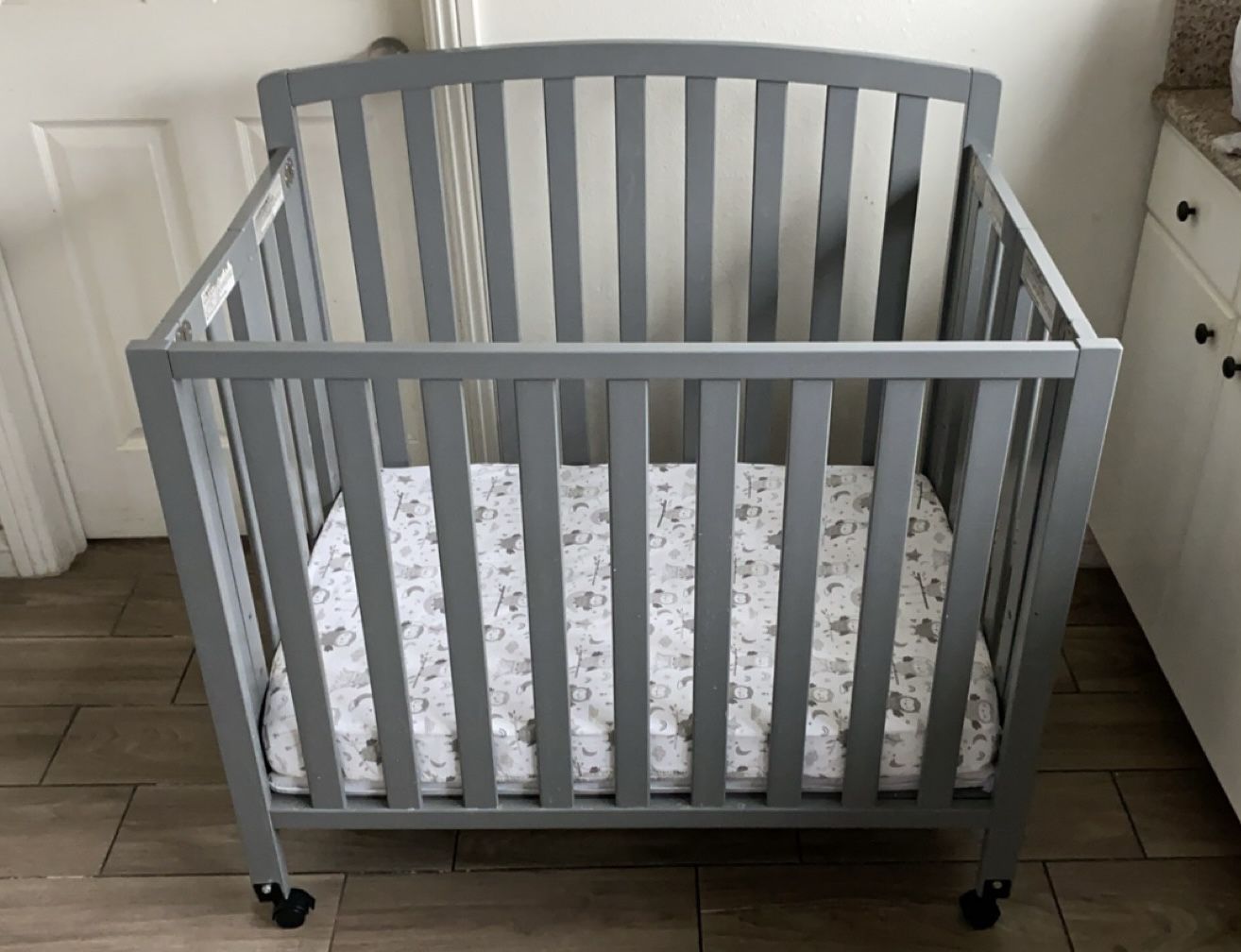 Delta Mini Crib With Serta Mattress