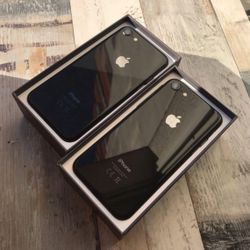 Apple iPhone 8 Unlocked 