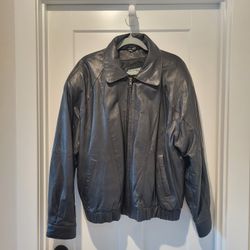 Shelter Bay Women's Black Leather Jacket XL