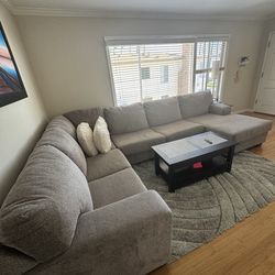 Ashley Furniture 3-Piece Sectional Sofa w/ Chaise – Like New