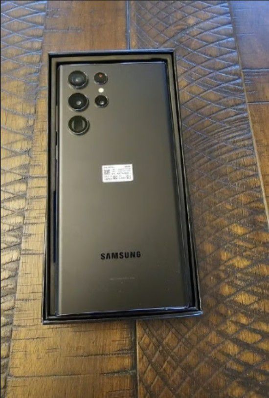 Galaxy S22 Ultra 128GB Unlocked Samsung Phone Desbloqueado