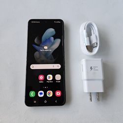 Samsung Galaxy Z Flip 3 - UNLOCKED - Like New