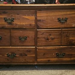 Cedar 6 Drawer  Dresser 