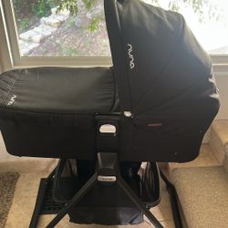 Nuna Mixx Bassinet