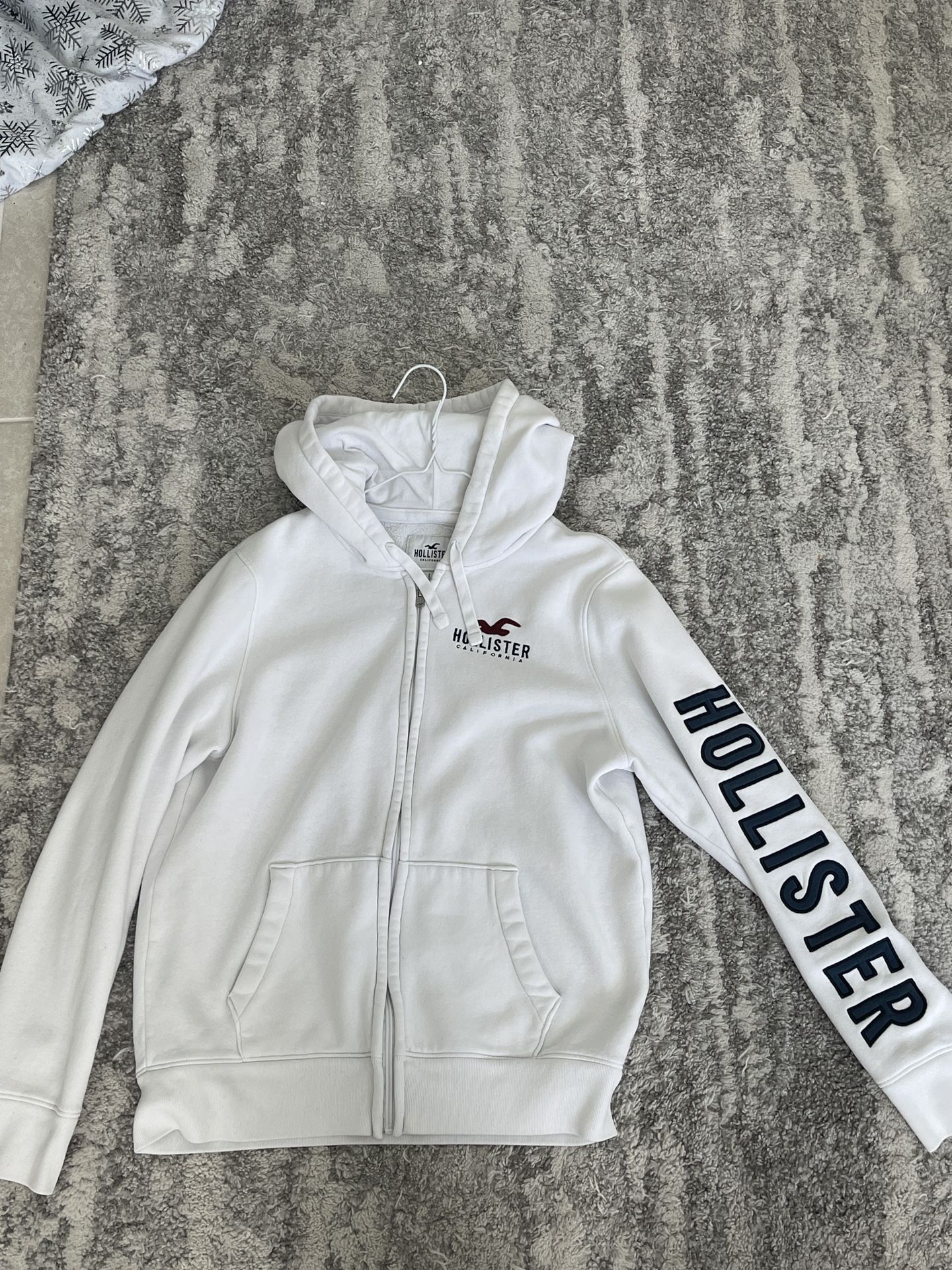 Hollister white zip up hoodie discount