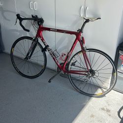 2004 Trek 5500 OCLV Carbon Fiber Roadbike