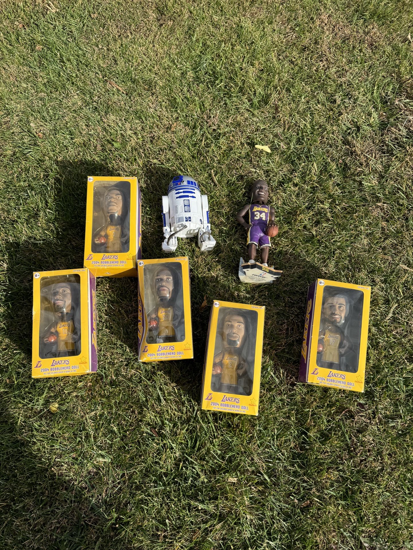 Vintage Carls Jr Lakers Bobble Heads And Shaq And R2d2 Vintage Toys