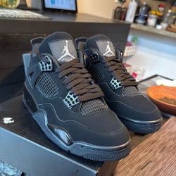 Jordan 4 black cats men’s Size 8