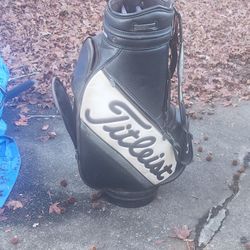 Awesome Titleist Golf Bag. Can Fill It With Golf Clubs If You Need It