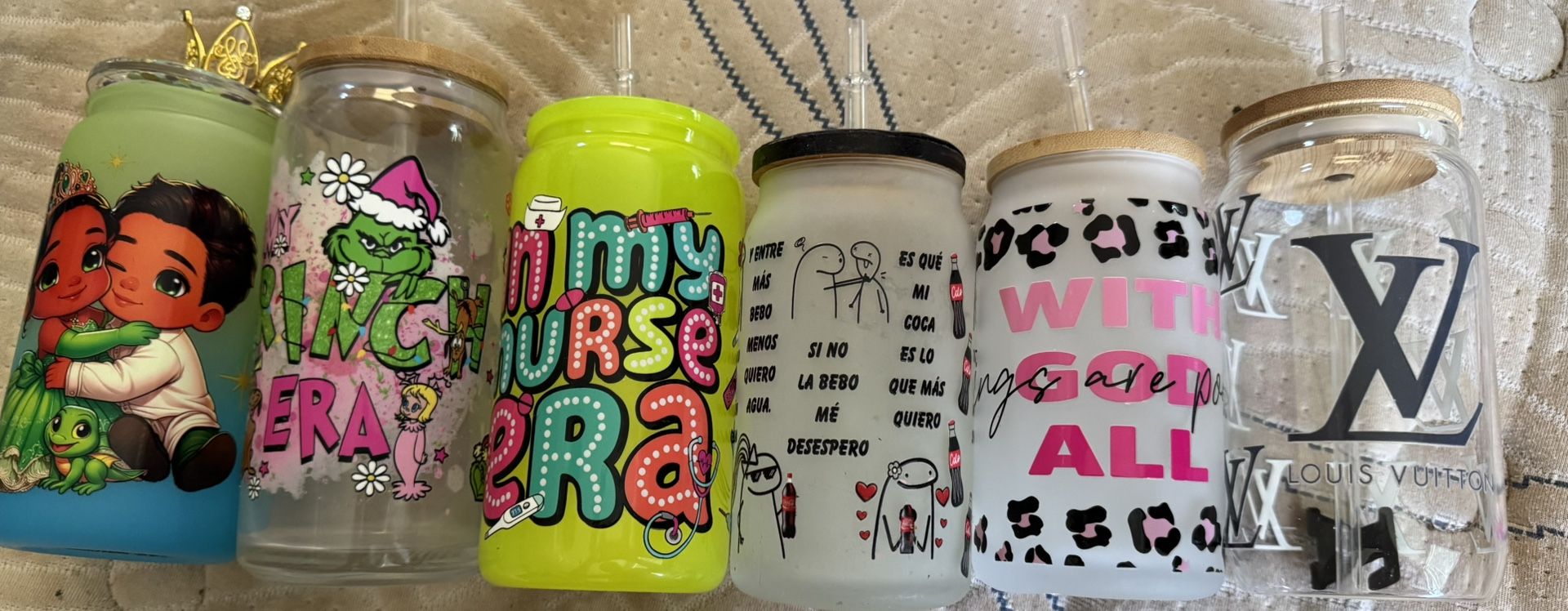 Custom Cups w/ lid & straw included