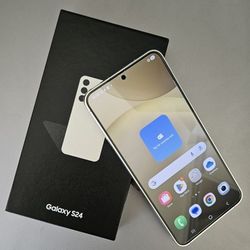 Samsung Galaxy S24, 256 gb with Original box/packing, Unlocked for all carriers - Amber Yellow (EXCELLENT CONDITION, Used)