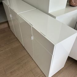 Beautiful Like New Dresser.  2 Dressers 