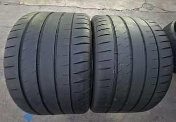 2 USED TIRES MICHELIN PS4S 295/30/19