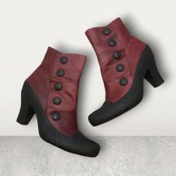 Miz Mooz Victorian Inspired Ankle Boots  Size 9 