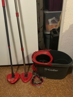 O-Cedar mop