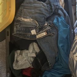 Big bin of vtg clothes