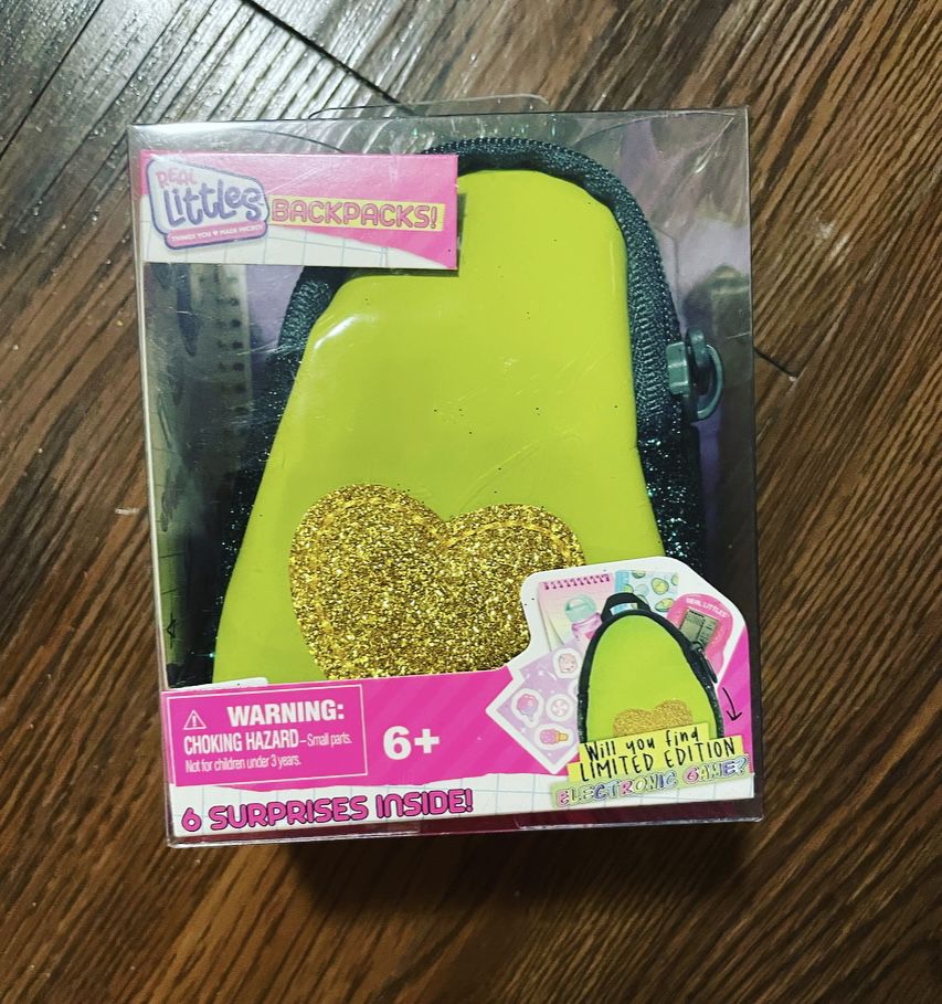 Shopkins Real Littles Glitter Avocado Heart Mini Backpack 6 Surprises Inside