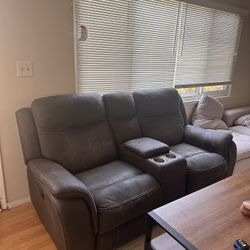 Reclining Couch / Lazy Boy