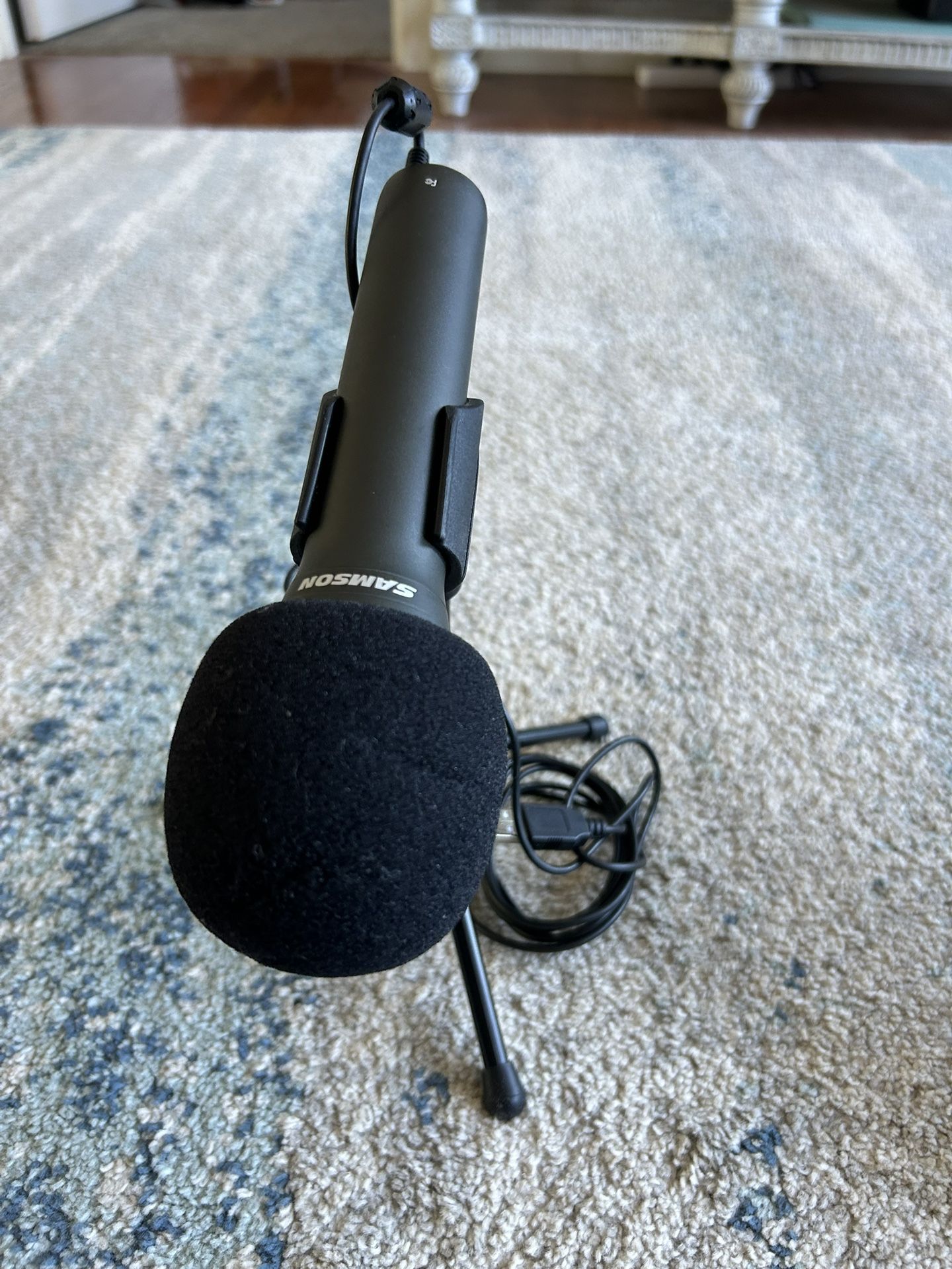 Samson Q2U USB/XLR Dynamic Microphone – Used