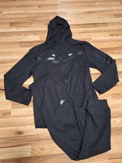 Nike tech set all sizes available