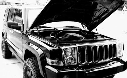 Jeep Commander all-wheel drive Hemi 5.7