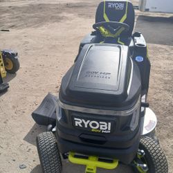 RYOBI
80V HP Brushless 42 in. Battery Electric Cordless Riding Lawn Tractor with (3) 80V 10Ah Batteries and Charger