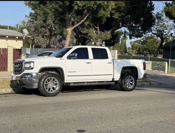 GMC Sierra