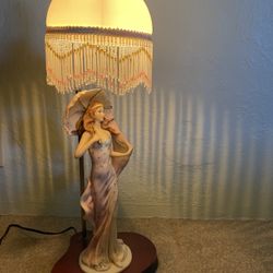 Vintage Beaded Crosa Collection Lamp