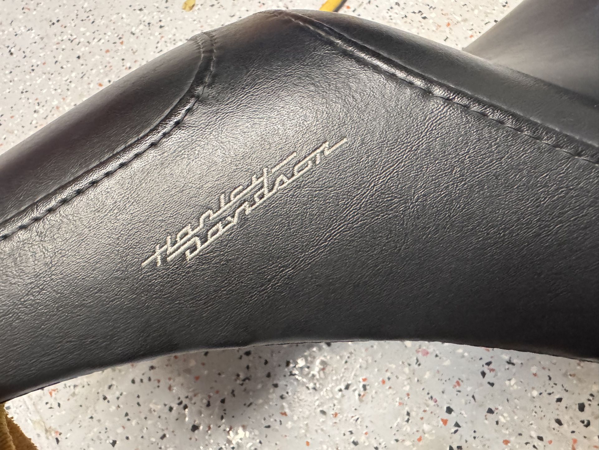 Harley Davidson Seat ‘02 Fatboy/softail